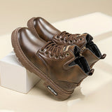 Veikko - Saappaat persoonallisella ilmeellä