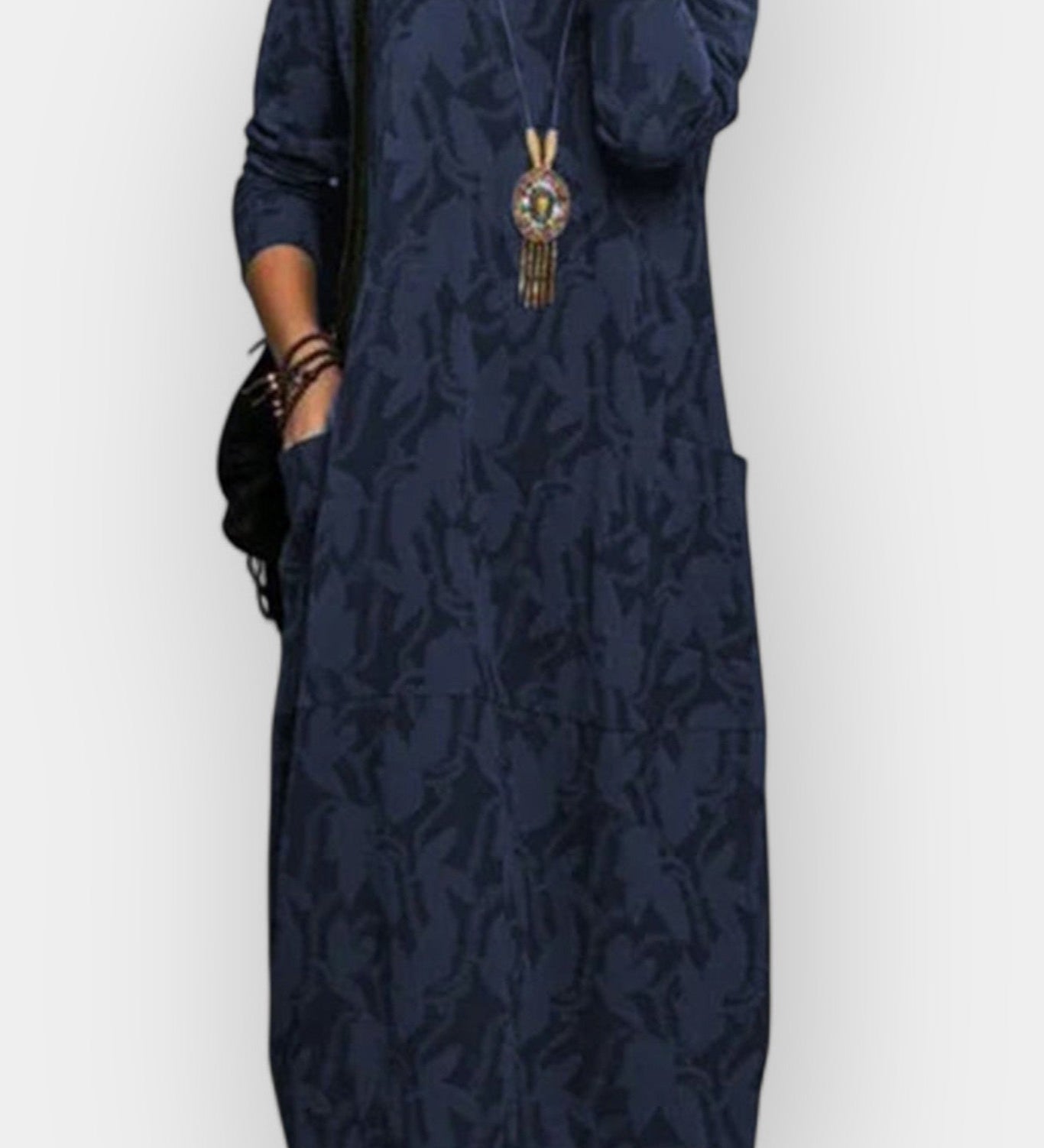 Noora - Mekko selkeällä muodolla